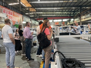 A FORTRAN üdvözli a tengerentúli küldöttséget: Technikai csere és együttműködési kilátások